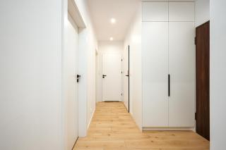 Kopernika Elegant 2BR Apartment with Balcony - 2