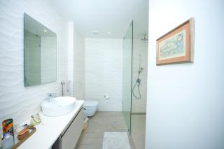 Stylish Modern Escape with Pool 5 Min to Beach - 6