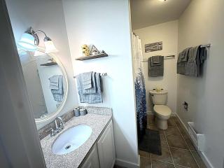 Mountain Getaway Suite Ski OnOff Jiminy Peak - Fully Redone Decor - 3