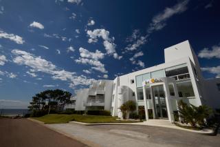 Hotel Las Olas Resort - 7