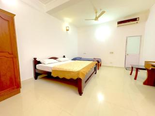 The 77 Estate Stay - 1