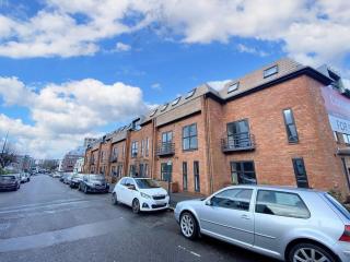 #91 King Chambers 1 Bed Apartment - 3