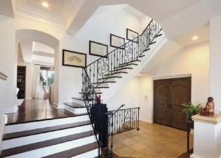 Luxurious 5-Bedroom Canalfront Home with Private Roof Deck - 3