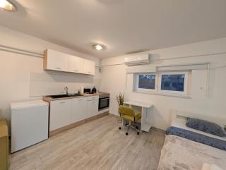 Spacious Studio w Floor Heating - 2