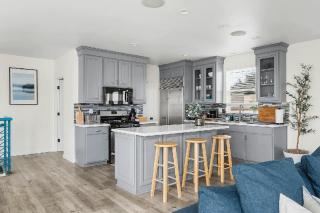 Bright Three Bedroom Venice Beach Home with Private Outdoor Patio - 5