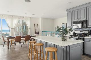 Bright Three Bedroom Venice Beach Home with Private Outdoor Patio - 1