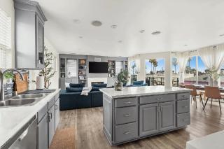 Bright Three Bedroom Venice Beach Home with Private Outdoor Patio - 4