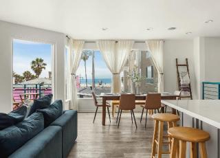 Bright Three Bedroom Venice Beach Home with Private Outdoor Patio - 6