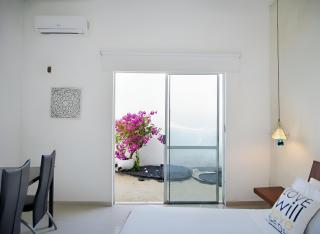 Lotus Suite - 3