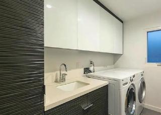 Modern Three Bedroom Beachside Home Steps from Venice Sand - 1