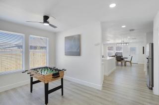 The Birch House - Serene Texas Lake Retreat - 4