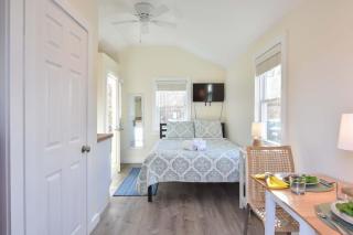 4 Min Drive to Bayside Beaches - 3