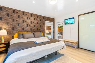 Bel Air Very Private and Comfy Home with Jacuzzi - 7