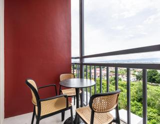 Cebu Serene Quarters with City View -  - 7