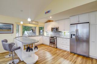 Uninterrupted Water Views! Whidbey Island Getaway - 3