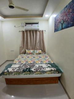 ShivAOM Family Homestay - 9