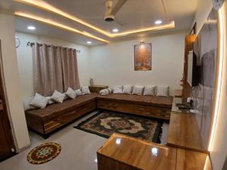 ShivAOM Family Homestay - 6