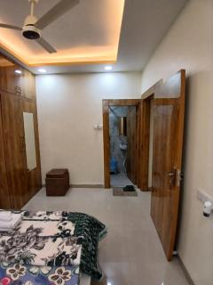 ShivAOM Family Homestay - 1