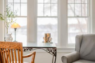 Brick River Escape 1909 Historic Home - 4