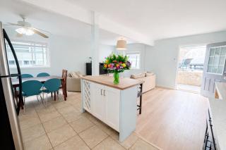 Charming Ocean Beach 2BR - 7