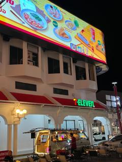 Queen On Street Guest House - 7