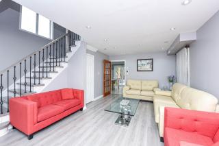 Entire 4BR 3BA Home in Mississauga, Sleeps 8, 10 mins to Pearson Airport - 9