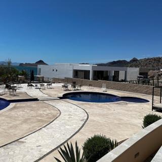 Ocean View House 2R/2.5B c/ Alberca & Asador - 4