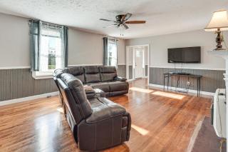 Walk to AH Stephens State Park! Pet-Friendly Home - 7