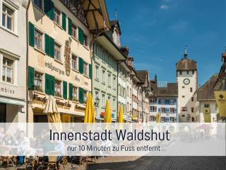 Stadtdomizil Ziegelfeld - Ruhig & Zentral, 65" TV, Südbalkon, vollausgestattete Küche, Altstadt fußläufig, Bahnhof 5-10 Min, Tiefgarage im Haus, - 2