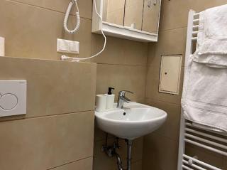 Modern city apartment in Vienna I quiet & central - 9