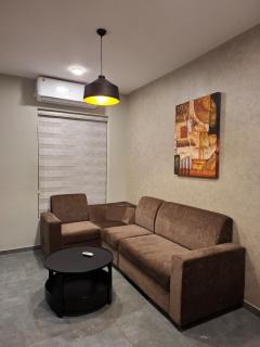 Luxury Stay Fully Furnished 2BHK Vyttila - 0