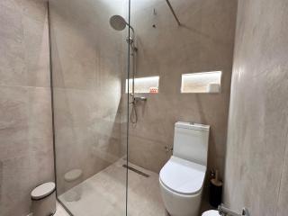 Sky 2 Hotel Tirana - 3