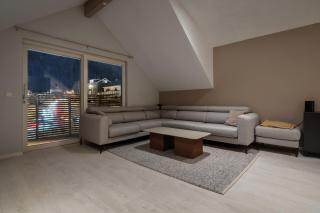 Central apartment with a nice view and parking - 9