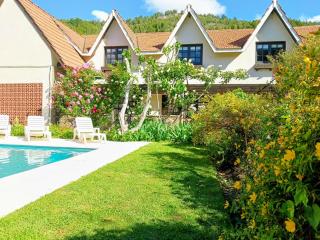 Apart Rose Garden - 5