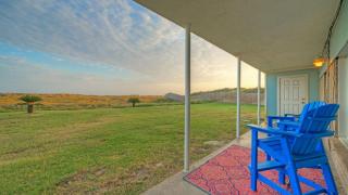 Sleeps 22 3 Condos in Beachfront Complex w Pool Pickleball Island Retreat - 6