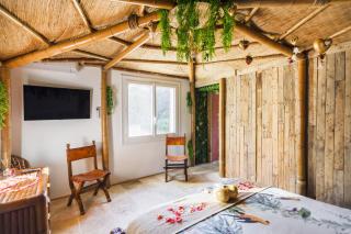 Gîtes Mas des rochers - Case bambou avec Spa - 5