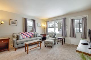 2 Mi to CMU! Quaint Bungalow with Fenced Backyard - 9