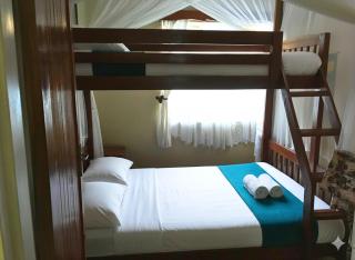 The Bay Cottage 4BR Retreat in Cape Maclear - 7