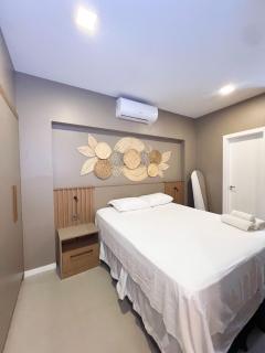 Pé na areia da Praia de Atalaia - 6