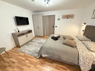 Camera Family Suceava - 8