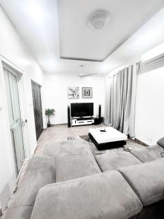 East Legon Cozy 2 BR 2 Bath Apt with backup Power - 0