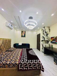 Premium Modern and Secure Studio in Bahria Town - 6