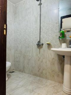 Premium Modern and Secure Studio in Bahria Town - 4