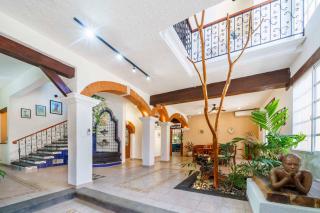 5 Bedroom Luxury Villa with Private Pool and Security - fits 12 - 1