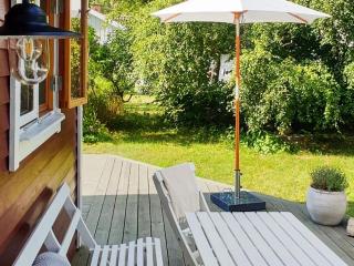 6 person holiday home in LÖTTORP - 2