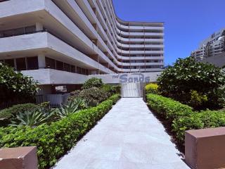 Surfers Sunrise Retreat - 9