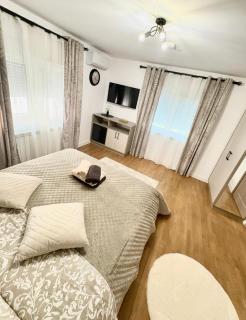 Cameră dublă cu baie privată externă - 5