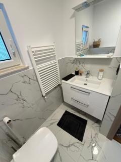 Cameră dublă cu baie privată externă - 3