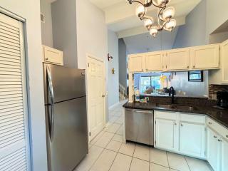 Walk to the Beach - 3 bed 3 bath beach Villa - 8006 Treetops - 5