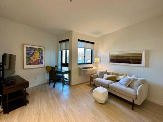 Modern 1BR Near Light Rail Hospitals MSP 06 - 8